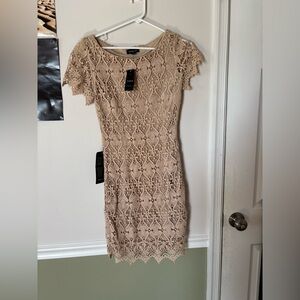NWT Bebe Lace Bodycon Dress Beige Nude | XS | Cocktail Formal